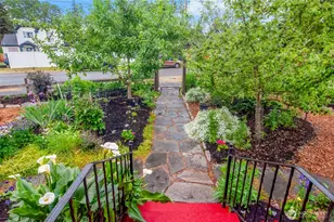 10704 Broadway Ave S, Tacoma, WA 98444 - Photo 4