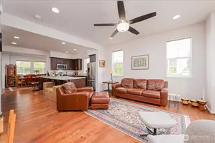 6910 31st Ave SW, Seattle, WA 98126 - Photo 4