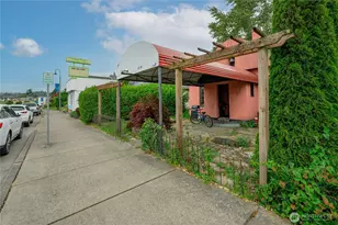 2058 2060 Main St, Ferndale, WA 98248 - Photo 4