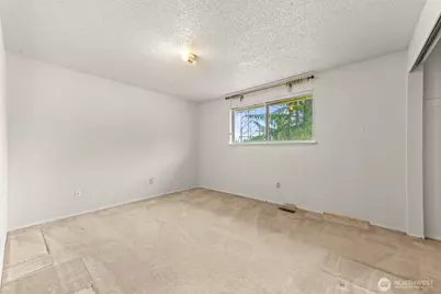 4508 Military Road E, Tacoma, WA 98446 - Photo 20