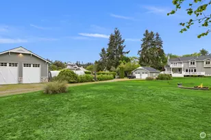 15390 Broom St NE, Bainbridge Island, WA 98110 - Photo 2