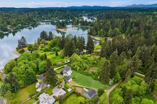 15390 Broom St NE, Bainbridge Island, WA 98110 - Photo 36