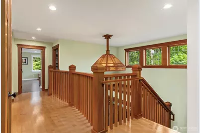 15390 Broom Street NE, Bainbridge Island, WA 98110 - Photo 18