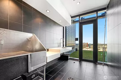 300 Virginia Street #4111, Seattle, WA 98101 - Photo 36