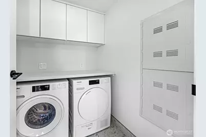 300 Virginia Street #4111, Seattle, WA 98101 - Photo 30