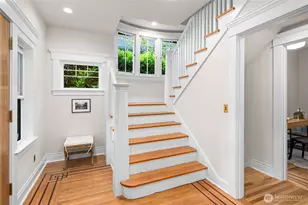 946 22nd Ave E, Seattle, WA 98112 - Photo 2