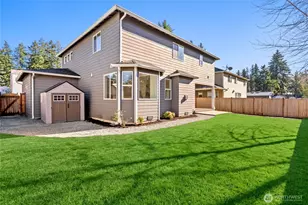 8307 184th Ave E, Bonney Lake, WA 98391 - Photo 38