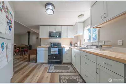 7427 154th Street E #14, Puyallup, WA 98375 - Photo 2