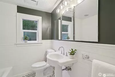 314 N 117th Street, Seattle, WA 98133 - Photo 12