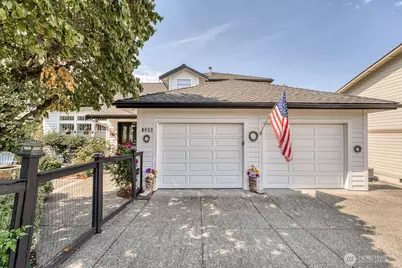 1308 11th Street Pl SW, Puyallup, WA 98371 - Photo 2