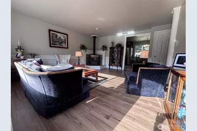 12531 48th Drive SE, Everett, WA 98208 - Photo 2