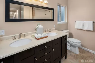 1333 98th Avenue NE, Clyde Hill, WA 98004 - Photo 30
