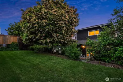 1333 98th Avenue NE, Clyde Hill, WA 98004 - Photo 38