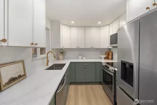 5810 57th Ave NE, Seattle, WA 98105 - Photo 18