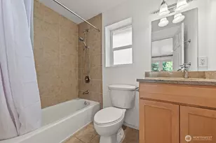 16608 NE 9th St, Bellevue, WA 98008 - Photo 14