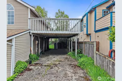 1100 SW 3rd Place, Renton, WA 98057 - Photo 2