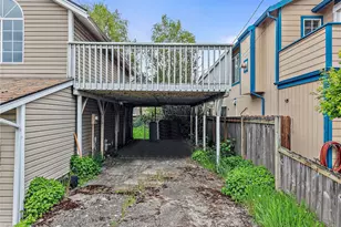 1100 SW 3rd Pl, Renton, WA 98057 - Photo 2