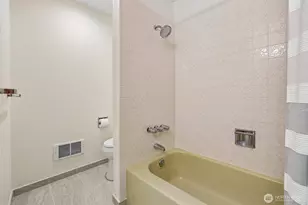 5401 Ocean Ave, Everett, WA 98203 - Photo 26