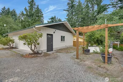 4270 Fir Drive NE, Bremerton, WA 98310 - Photo 32