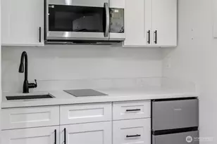 1046 5th St, Bremerton, WA 98337 - Photo 16