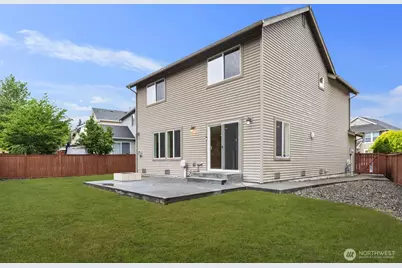 207 Edmonds Place NE, Renton, WA 98056 - Photo 36