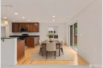 207 Edmonds Place NE, Renton, WA 98056 - Photo 12
