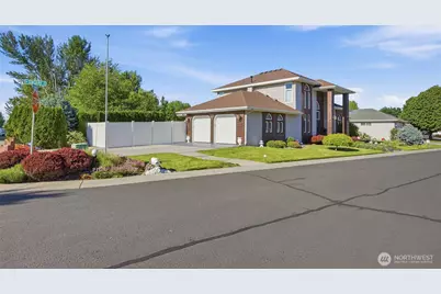 709 SE Songbird Lane, College Place, WA 99324 - Photo 12