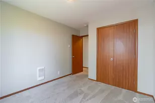 242 Riggs Dr E, Enumclaw, WA 98022 - Photo 20