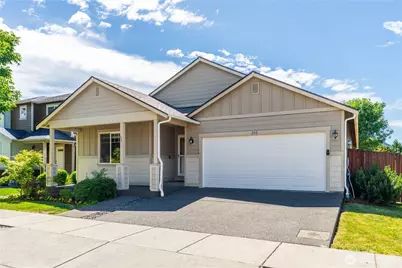 242 Riggs Drive E, Enumclaw, WA 98022 - Photo 2