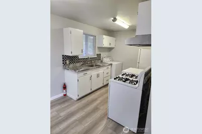 1610 E 31st Street, Bremerton, WA 98310 - Photo 2