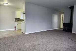 1610 E 31st St, Bremerton, WA 98310 - Photo 4
