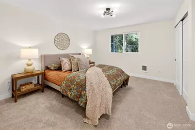 20017 Locust Way, Lynnwood, WA 98036 - Photo 18