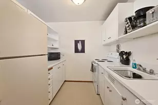 525 E Roy St, Seattle, WA 98102 - Photo 12