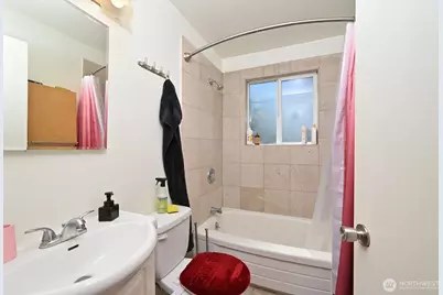 525 E Roy Street, Seattle, WA 98102 - Photo 10