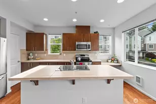 15720 Manor Way, Lynnwood, WA 98087 - Photo 12