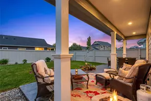 2452 NW Columbia Ave, East Wenatchee, WA 98802 - Photo 2