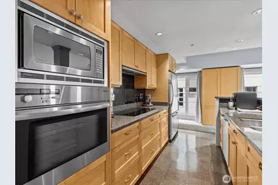 121 Vine Street #601, Seattle, WA 98121 - Photo 1