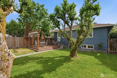 6321 18th Avenue NE, Seattle, WA 98115 - Photo 28