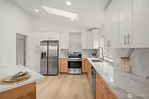 8803 15th Ave NE, Seattle, WA 98115 - Photo 6