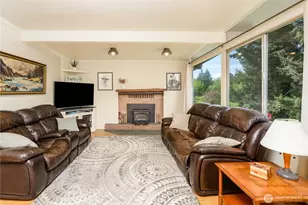 207 E Elderberry Ln, Port Angeles, WA 98362 - Photo 10