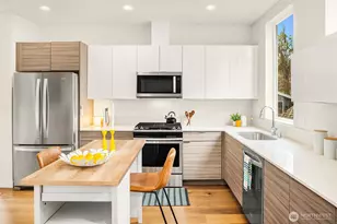 3029 3rd Ave W, Seattle, WA 98119 - Photo 8