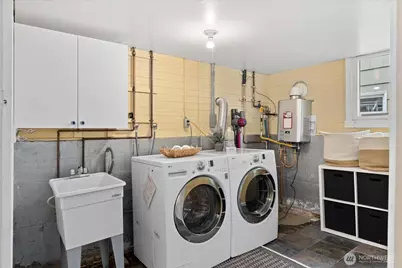 1020 NE 100th Street #1, Seattle, WA 98125 - Photo 30