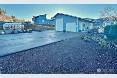 148 Pleasant Hill Drive, Silver Creek, WA 98585 - Photo 12