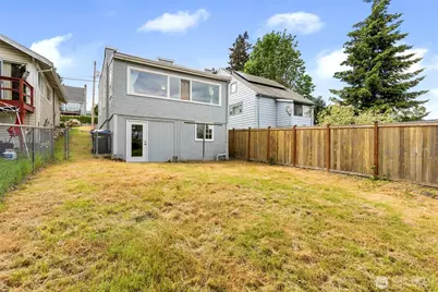 1114 Marguerite Avenue, Bremerton, WA 98337 - Photo 32