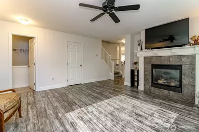 9907 195th Avenue E, Bonney Lake, WA 98391 - Photo 6