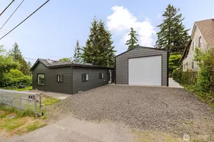 54 Sunnyhill Rd W, Bremerton, WA 98312 - Photo 1