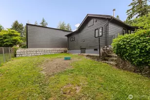 54 Sunnyhill Rd W, Bremerton, WA 98312 - Photo 22