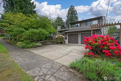 3809 NE 86th Street, Seattle, WA 98115 - Photo 1