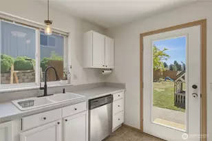 3935 NE Vista del Rey Dr, East Wenatchee, WA 98802 - Photo 12