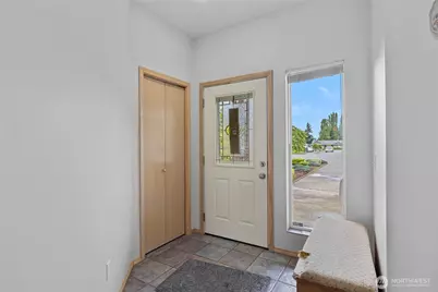 20303 Gardner Court, Burlington, WA 98233 - Photo 4